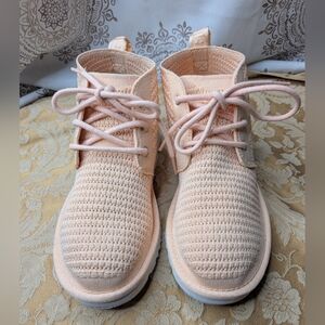 UGG Neumel Peach Lightweight Boots Ankle Chukka Lace Up Shoes Women's 7